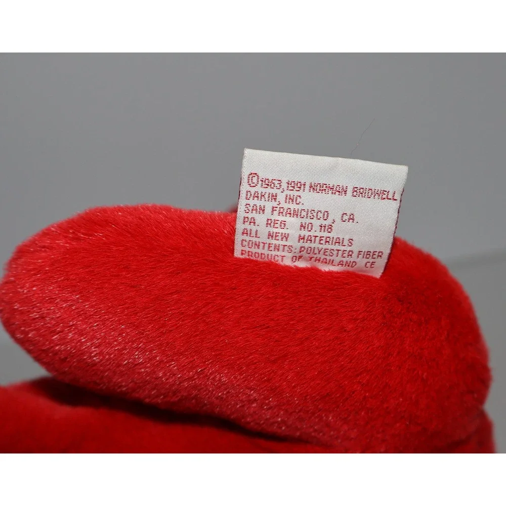 Vintage 1991 Clifford the Big Red Dog Dakin Plush Hand Puppet Red 14 Inch Toy